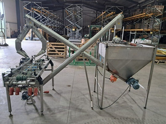 Barkspreader suitable for both square and round pots.