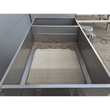Spreading unit suitable for top-dressing trays, containers or pots with substrate/bark.