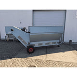 Dewa / Demtec mobile substrate hopper with drag chains, in good condition. Year of manufacture: 2002.