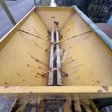 Bunker with soil conveyor belt, suitable as potting soil hopper without drive motor