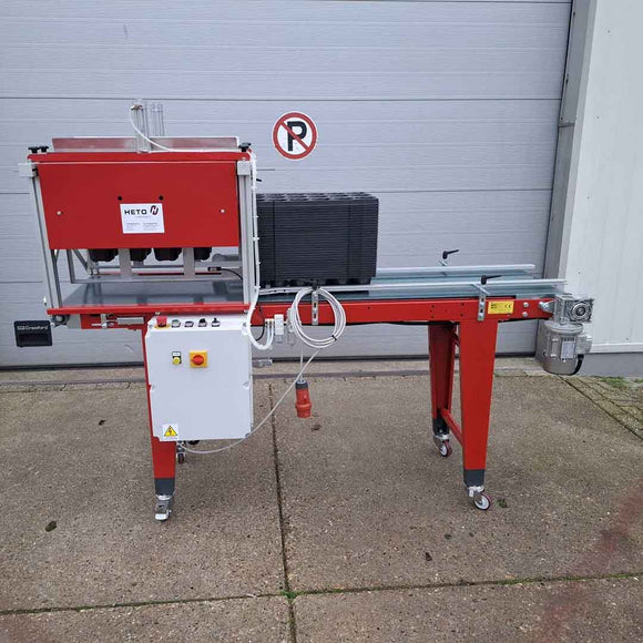 Universal Tray Destacker complete with infeed conveyor belt